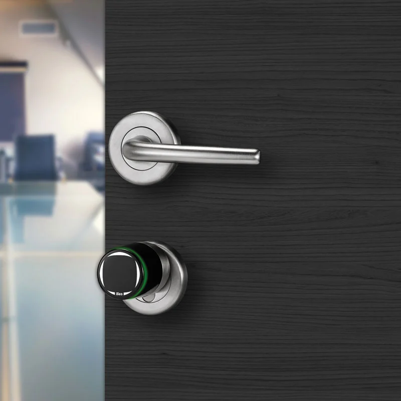 Elektronicznie sterowana wkladka Libra Smart na drzwiach z kontrola dostepu
